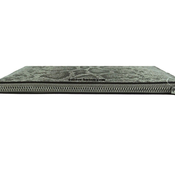 Michael kors wristlet - Picture 5 of 5